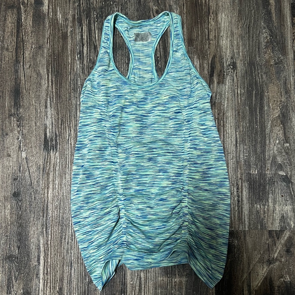 Athleta top size Large
